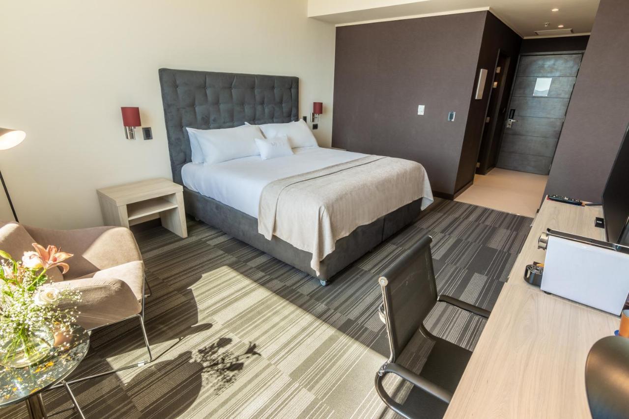 Mds Hotel Chillan Ngoại thất bức ảnh A room at the hotel